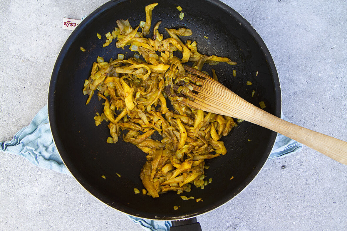 Veggie Singapore-style noodles with bimi and crispy carrot